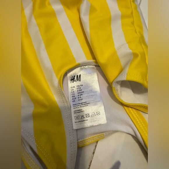 Kids Swimsuits #22 - Picture 3 of 6